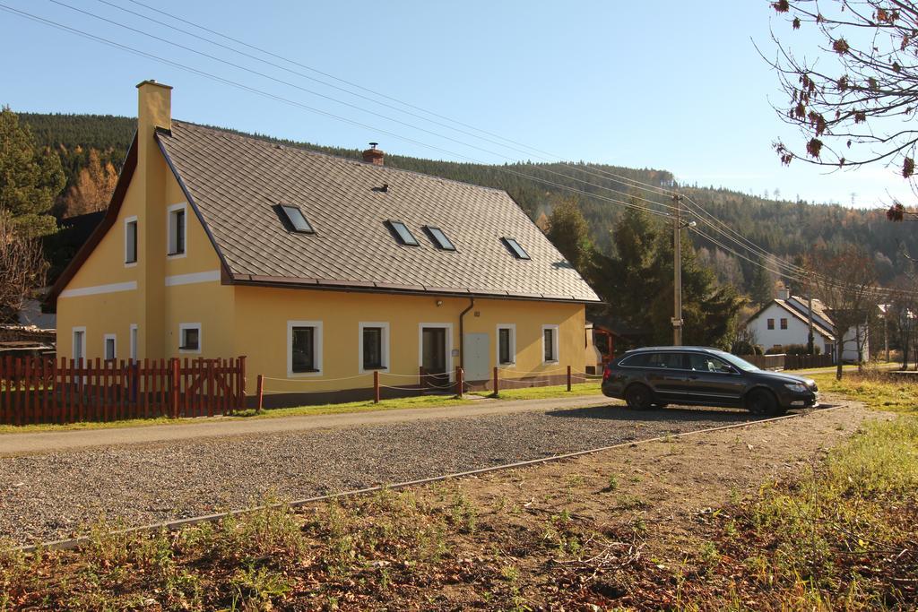 Apartment Ostružná Стая снимка